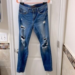 Joe’s Vintage Reserve Tami distressed skinny midrise jeans. Mid-blue. Size 27
